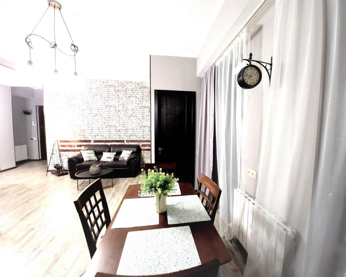 Avlabari Apartment - New One Tbilisi Exterior photo